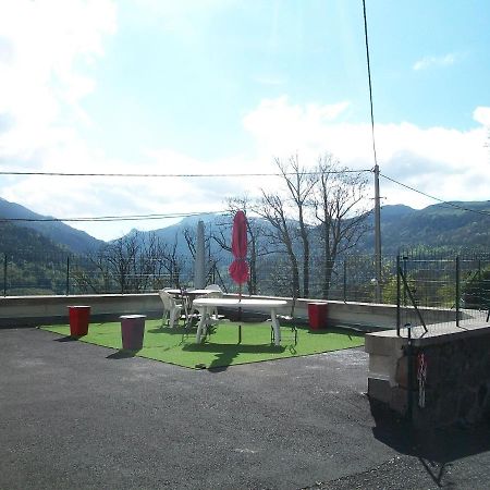 Vacances Au Pied Des Monts Du Cantal Laveissière エクステリア 写真